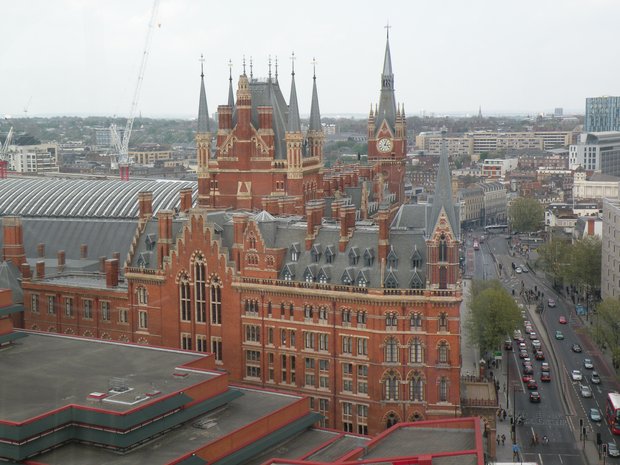  la majestueuse gare Saint-Pancras (gare Eurostar)